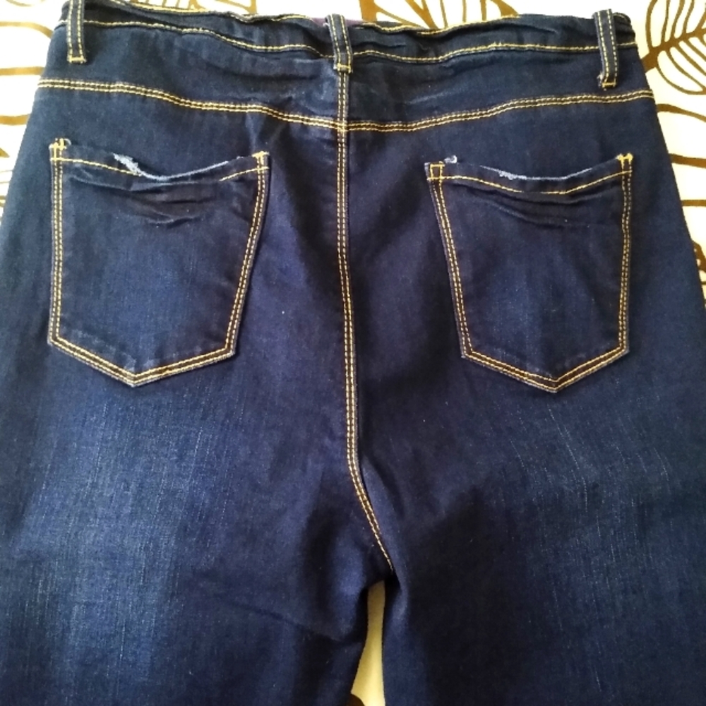 Bell Bottom Jeans - Picture 4 of 8